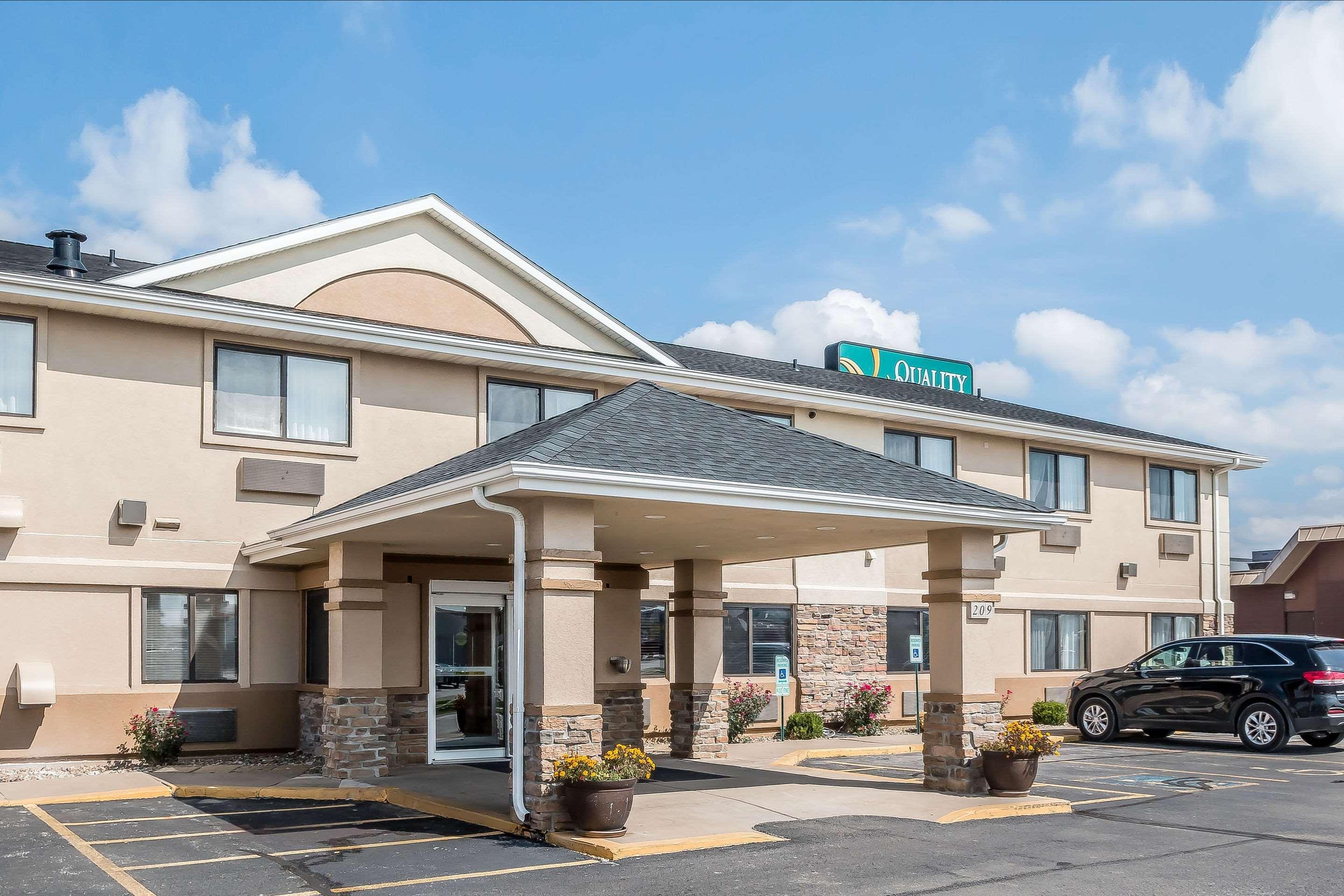 Quality Inn Coralville - Iowa River Landing Exterior foto